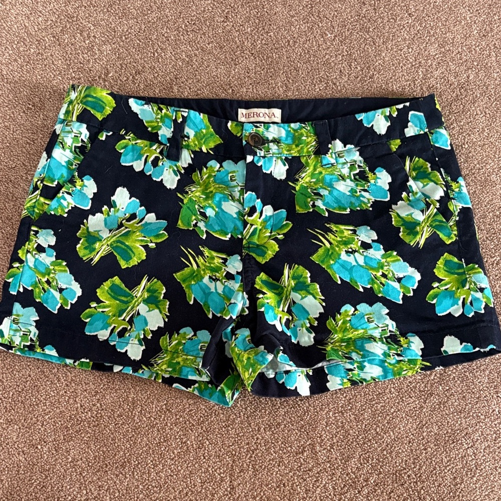Merona Floral chino shorts size 8 EUC